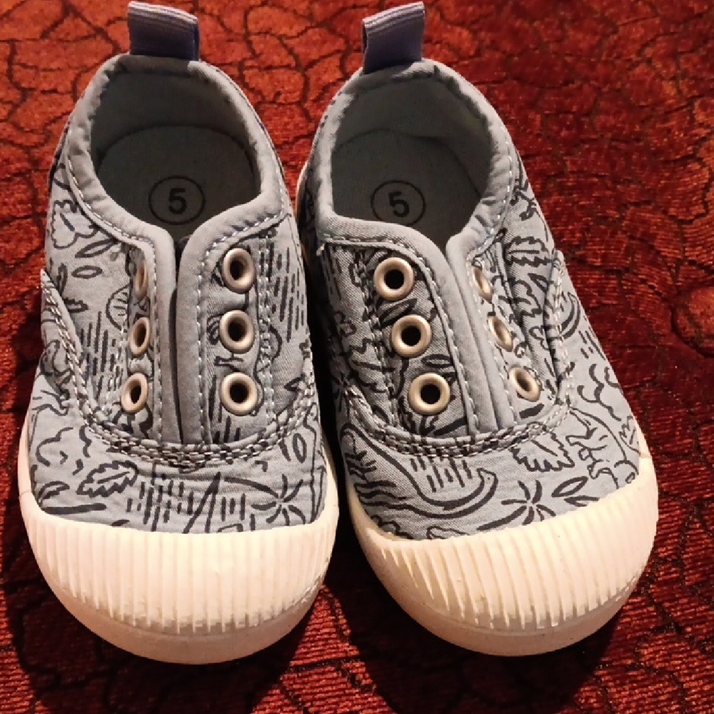 Cat & Jack Gray Patterned Kids Sneakers